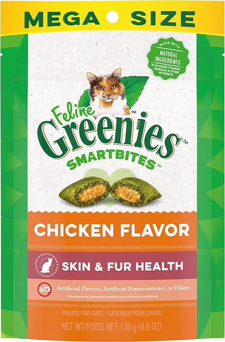 Greenies Feline SMARTBITES Skin & Fur Crunchy and Soft Textured Adult Natural Cat Treats, Chicken Flavor, 16 Oz. Tub