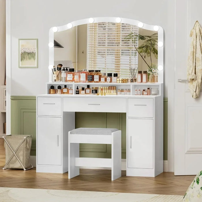 Luminara Makeup Vanity with Lights