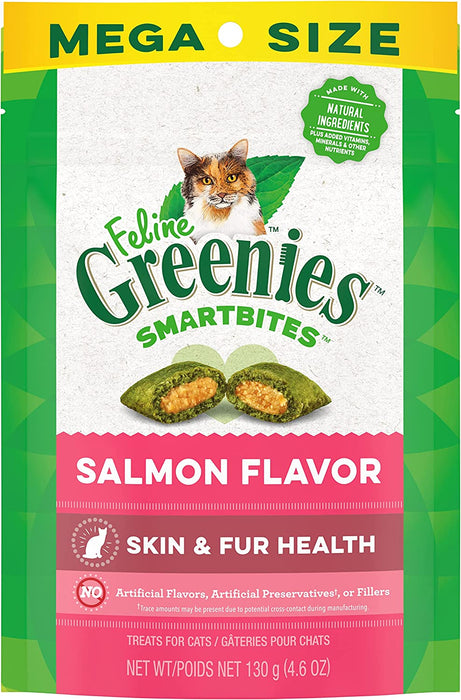 Greenies Feline SMARTBITES Skin & Fur Crunchy and Soft Textured Adult Natural Cat Treats, Chicken Flavor, 16 Oz. Tub