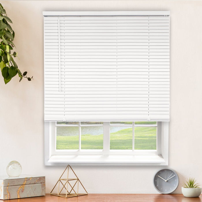 1" Cordless Vinyl Mini Blind, White, 31" X 2"